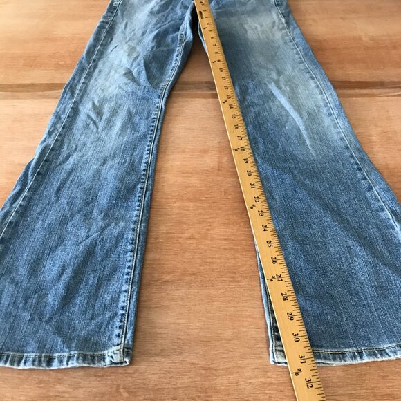 Levi's 519 Flare Jeans Women 11M Blue Mid Rise Medium Wash Stretch Skater Grunge - Picture 7 of 12